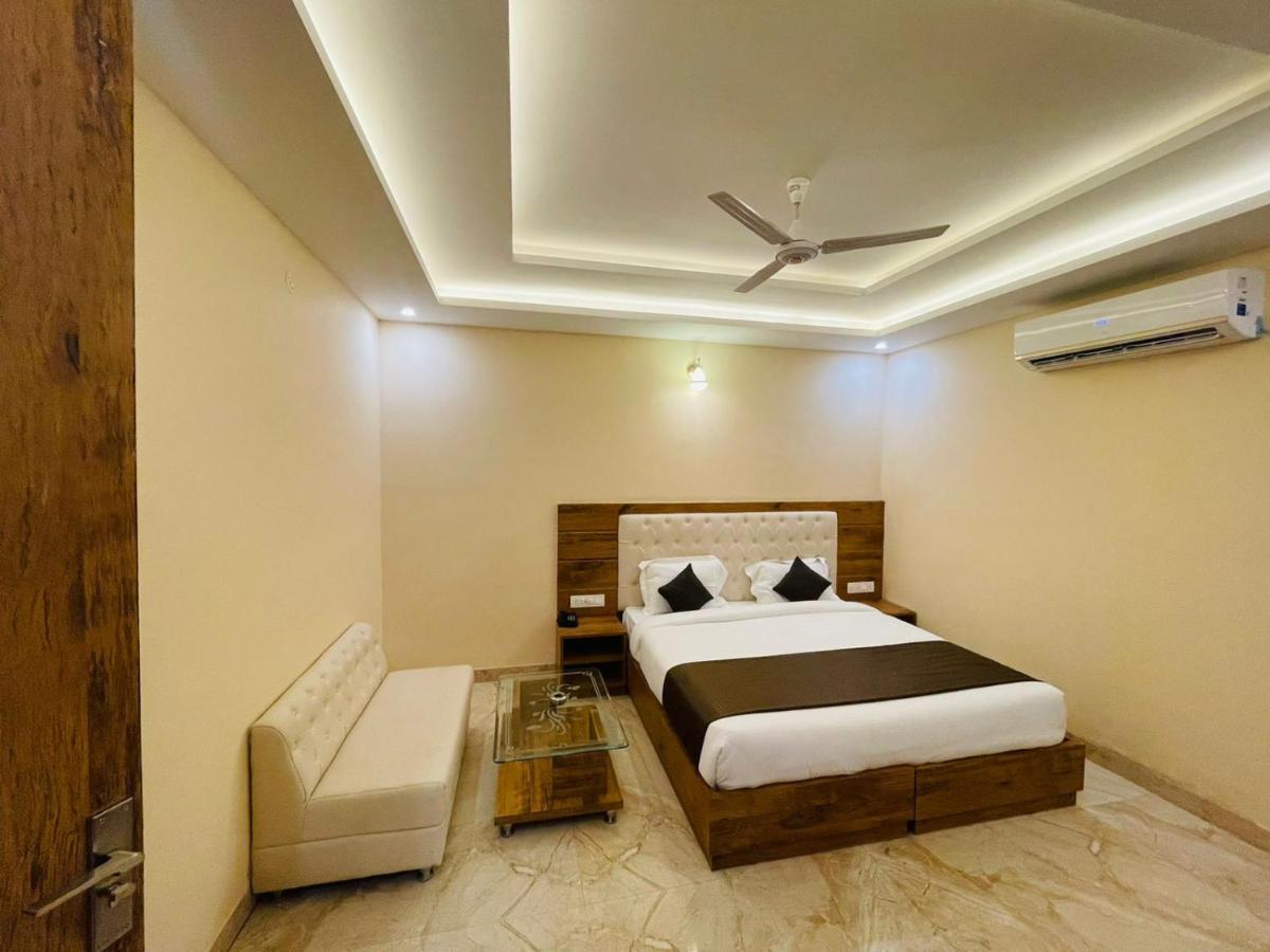 Super Townhouse Oak Tapovan Formerly Hotel Jk Heaven Rishikesh Exterior photo